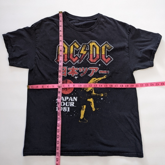 Vintage AC/DC 1981 Japan Tour Black Tshirt, Size Large - Picture 4 of 4